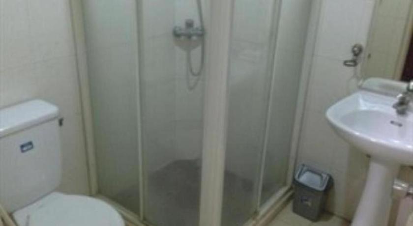 Grand Sumatera Hotel สุราบายา ภายนอก รูปภาพ